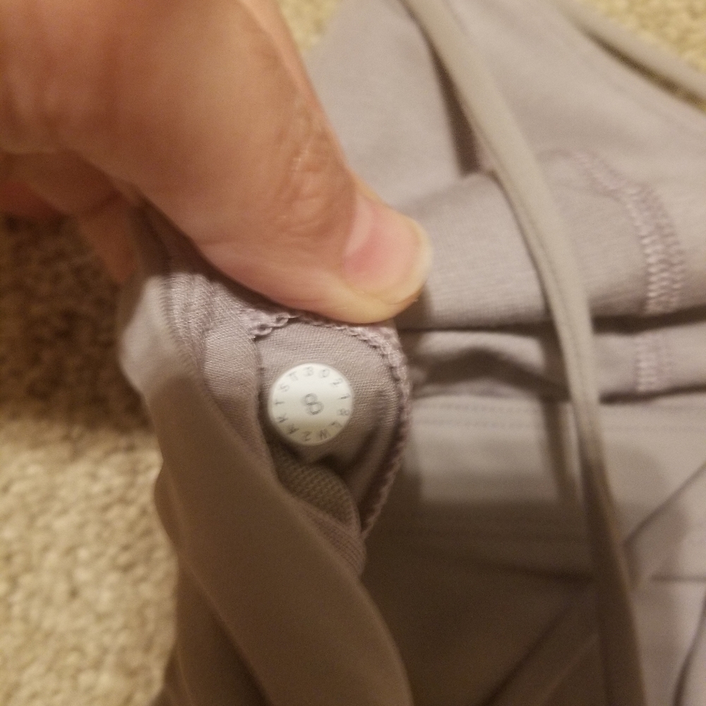 Lululemon pushing limits dark chrome bra sz 8 - Picture 6 of 7